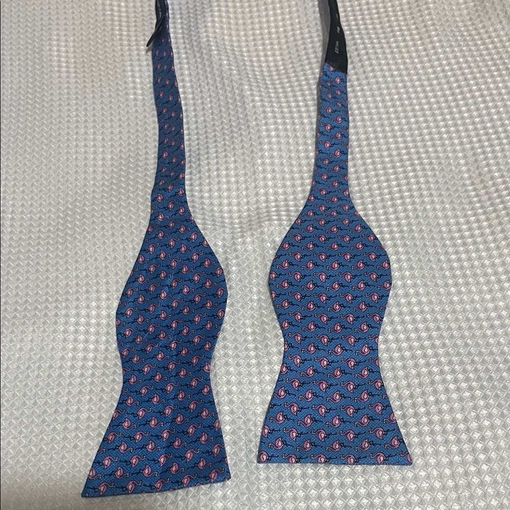 Tommy Hilfiger Blue Flamingo Adjustable Bow Tie